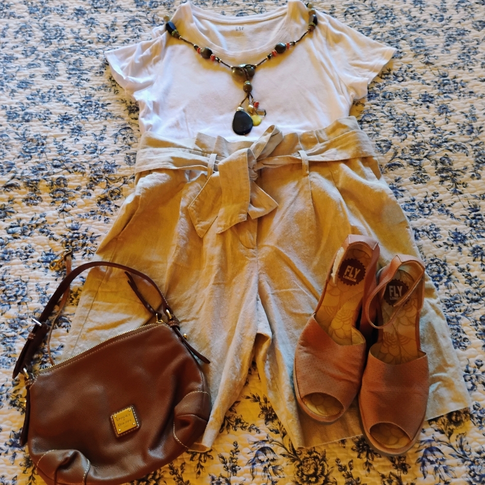 Boden tan linen shirts